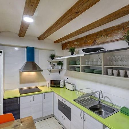 7 Pax Montserrat Ramblas Barcelona Exterior foto